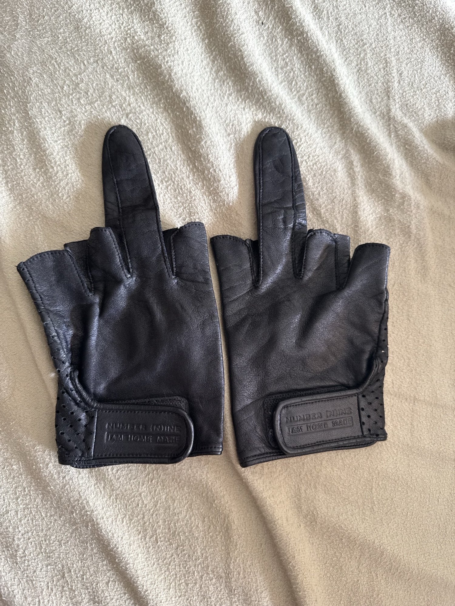 Number (N)ine — Calf Leather Biker Gloves